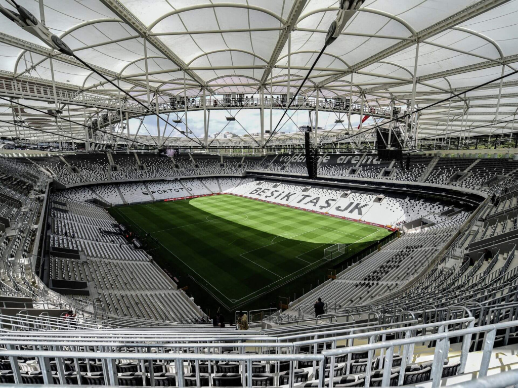 Vodafone Park.jpg